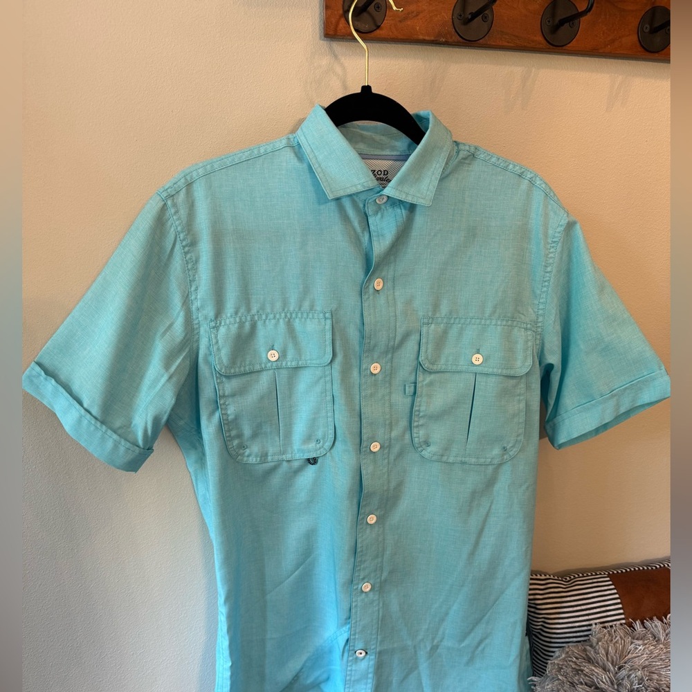 IZOD MENS SURFSIDE BEACH WOVEN SHORT SLEEVE BUTTON DOWN SHIRT SMALL NWOT - Picture 3 of 12